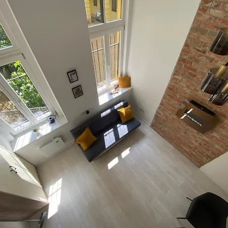 F27 Ferenc Apartman